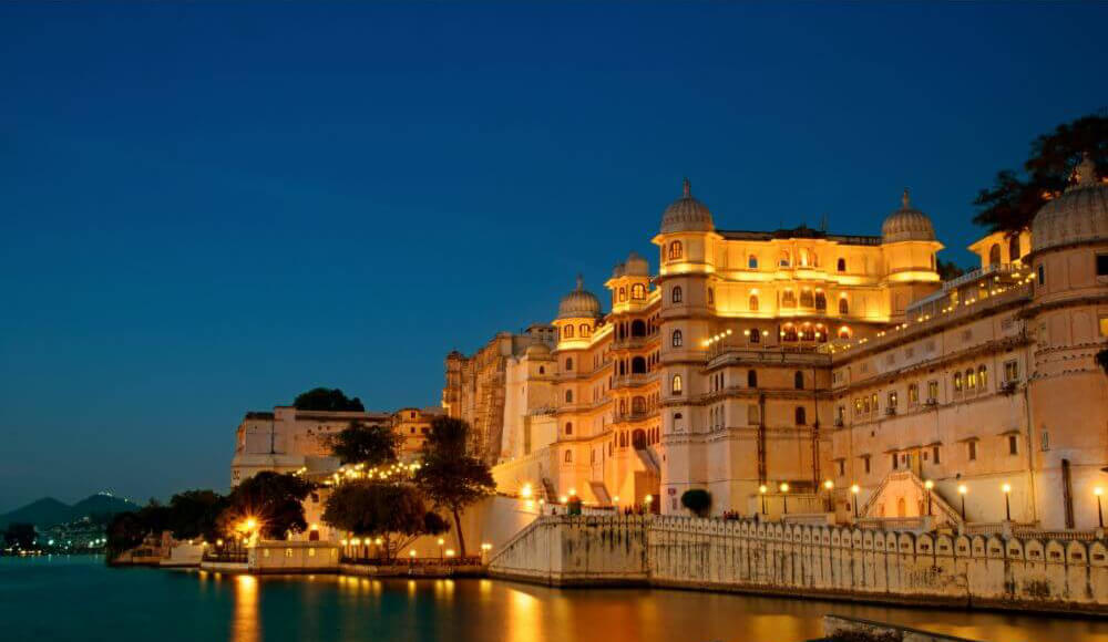 Budget Hotels In Udaipur Luxury Hotel Near Bus Stand & Railway Station