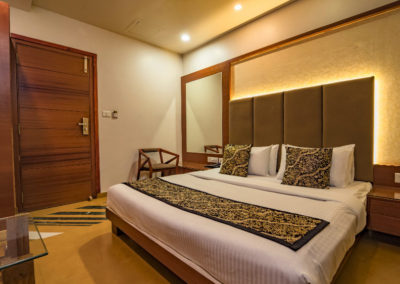 Luxury Hotel In Udaipur Near Railway Station